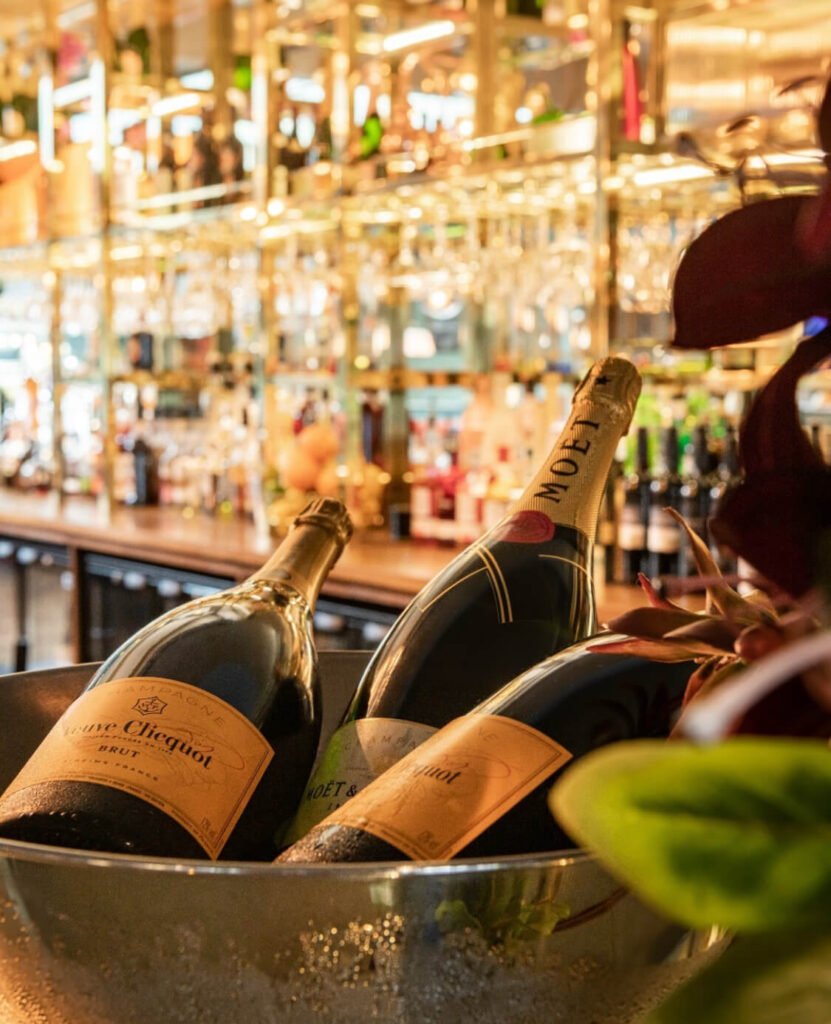 Browns Brasserie & Bar brut | Covent Garden London