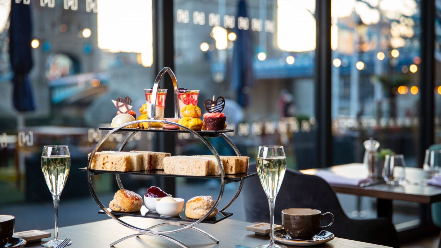 leonardo hotel tower bridge afternoon tea